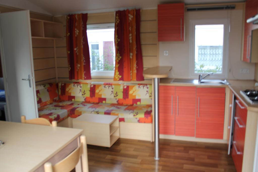 Camping Des Roses กองด์ ห้อง รูปภาพ